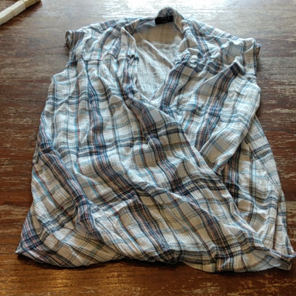 Fun sleeveless top